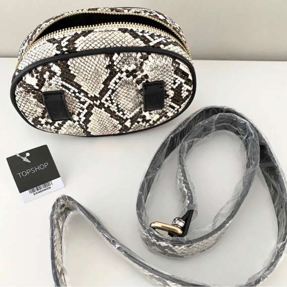 NWT Snake Skin Waist Purse - Picture 3 of 6